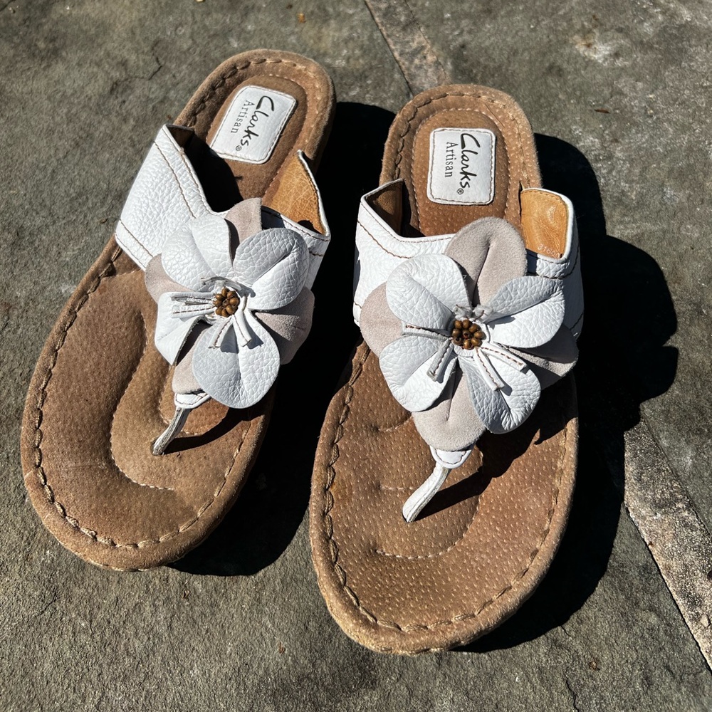 Clarks Artisan White Leather Flower Thong Sandals Comfort Shoe Great Con Size 8